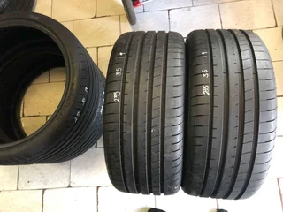 A set of  235/35/19  tyres available