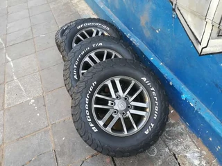 A set of 17inch original Toyota 4x4 mags 6x139.7 PCD with BF Goodrich ko2 tyres still in perfect