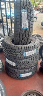 Discovery copper tyres 265/70/16 set new