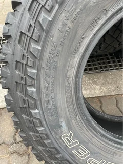 285 75 R16 Cooper S/T Tyres