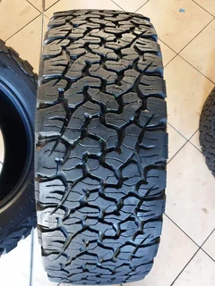 265/60/18 bfgoodrich ko2 tyres