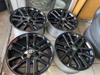 Toyota hillux rims 17inch