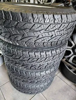 Tyres And Mag Rim For Toyota Hilux And Toyota Fortuner Size 265/65r17