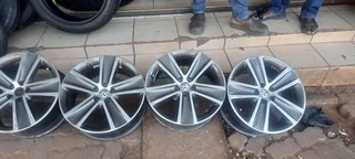 A set of 17inch polo cross