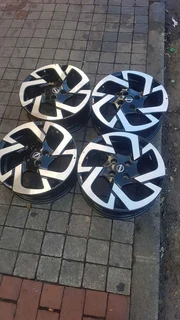 A Set of 16inch rims for the Nissan magnite in a very good condition.
