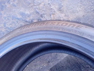 225/40/19 Bridgestone runflat