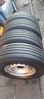 16inch isuzu seel rims and brand new tyre