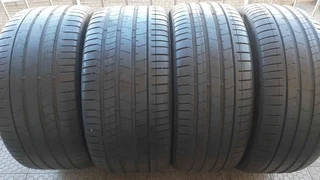 Set of 315/35/22 and 275/40/22 pirelli p zero all runflat in perfect condition