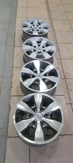 16inch toyota bakkie