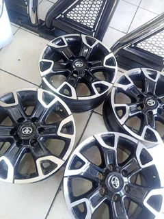 18&#34; Toyota Legend 50 RS mags set
