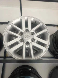 17 inch and 18 inch Toyota rims available for Toyota legend 50, legend RS, legend 45 and fortuner