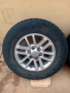 A set of 17inch Toyota Hilux D4D mags and tyres for sale