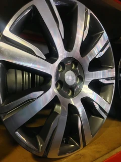 Range Rover 21 Original wheels