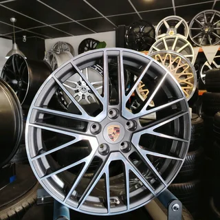 Porsche 992 turbo original rims