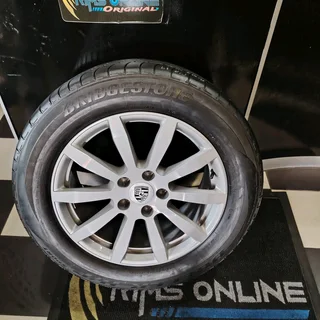 Porsche 18 OEM rims