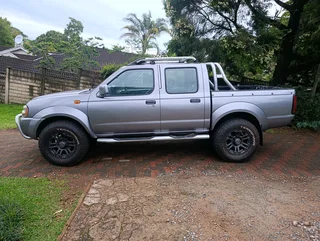 Nissan Hardbody 3.3 v6
