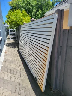 Solid steel gate galvanized materials 4meter wth track wheel&#39;s