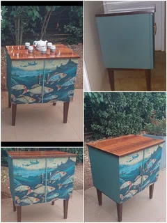 Beautiful small  vintage cupboard