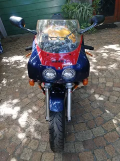 Honda CBR400RR (NC29)