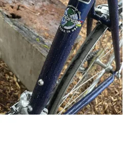 Cannondale R600 CAD2 handmade with Ultegra groupset. Bargain at only R4500. Call\watsapp 0838988613.