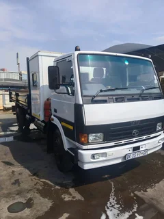 2015 TATA LPT 1116 6 CUBE TIPPER WITH CREW CAB
