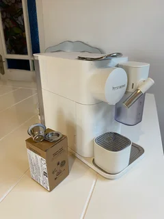 Perfect Condition Nespresso Lattissima One &#43; Stainless Reuseable Capsule
