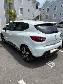 2015 Renault Clio Hatchback