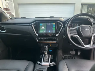 Isuzu DMax 3.0TD VCross