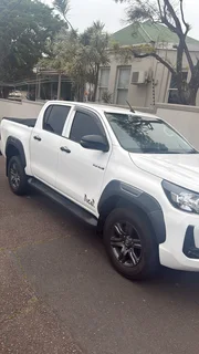 Toyota Hilux Tonneau Cover