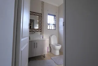 R2,000pn Holiday house in Elysium south coast KZN