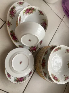 Royal China English Rose Dinner Service