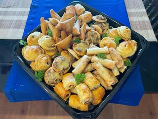Aunty Bees Savouries, samoosas, pies, pizzas,  platters,  fancies and cakes