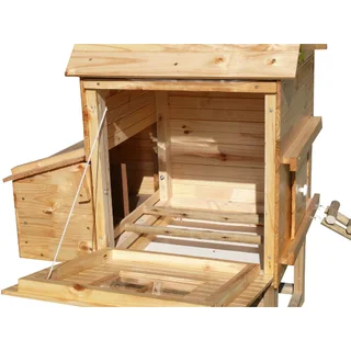 The Villa Henhouse from GardenStuff