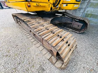 Komatsu PC200-8 Excavator