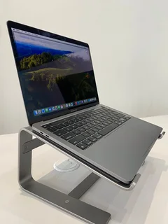 MacBook Pro 13 inch 8GB Ram 128GB SSD