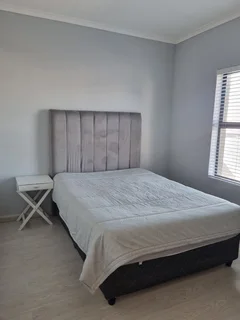 Room available in quite townhouse