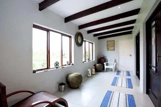 Self-Contained Furnished Studio – No Desposito – R8000 p/m