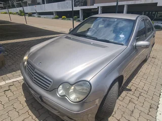 Mercedes Benz W203