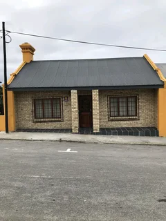 House - Cottage Share