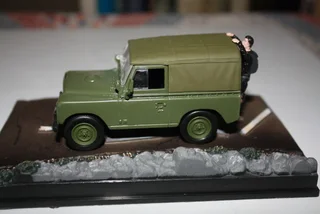 LAND ROVER SERIES III 90. (REF 1002)