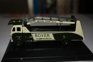 LAND ROVER CAR TRANSPORTER. (REF 1003)