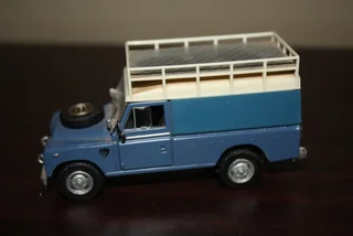 LAND ROVER SERIES III 109 HARD TOP (REF 1015)