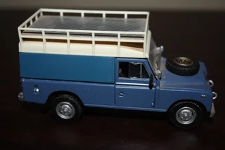 LAND ROVER SERIES III 109 HARD TOP (REF 1015)