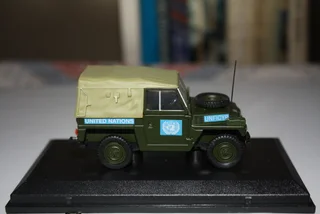 LAND ROVER LIGHTWEIGHT UN MILITARY VEHICLE. (REF 1017)