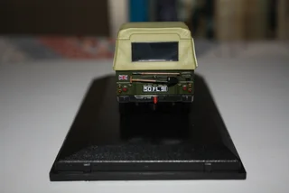 LAND ROVER LIGHTWEIGHT UN MILITARY VEHICLE. (REF 1017)