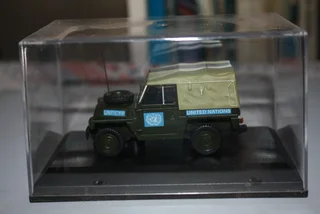 LAND ROVER LIGHTWEIGHT UN MILITARY VEHICLE. (REF 1017)