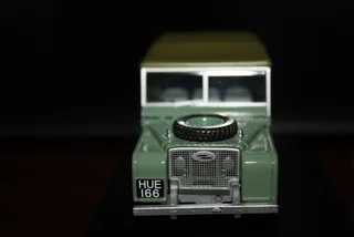 LAND ROVER SERIES I 80.  HUE166. (REF 1018)