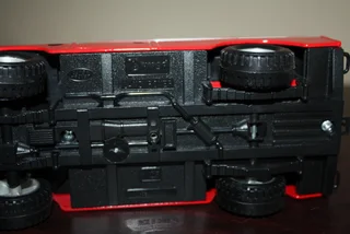 LAND ROVER SERIES III BY BURAGO (REF 1023)