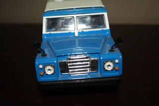 LAND ROVER SERIES III BY BURAGO (REF 1024)