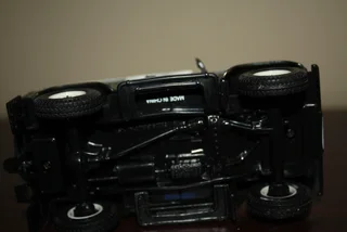 LAND ROVER DEFENDER 90.  (REF 1025)